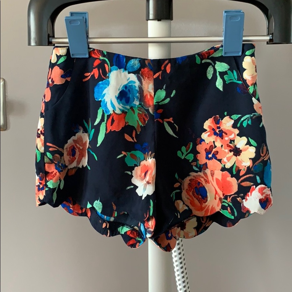 Scalloped Floral Shorts